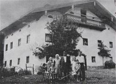 Hof und Familie Siglreitmaier ca. 1937